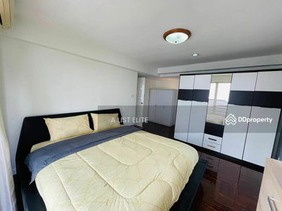 HOUSE PHROM PHONG Sukhumvit soi 31, Bangkok, Thailand HOUSE PHROM PHONG Sukhumvit soi 31, Bangkok, Thailand