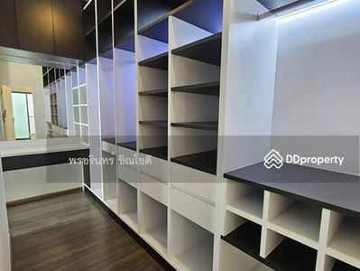 Mantana Bangna Km.7, Samut Prakan, Thailand Mantana Bangna Km.7, Samut Prakan, Thailand