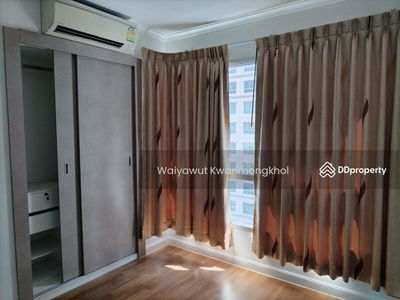 Lumpini Park Riverside Rama 3, Bangkok, Thailand Lumpini Park Riverside Rama 3, Bangkok, Thailand