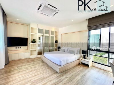 Housing in Ban Ratsada, Thailand Housing in Ban Ratsada, Thailand