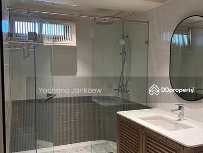 Tower Park, Bangkok, Thailand Tower Park, Bangkok, Thailand