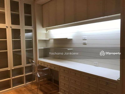 The Empire Place, Bangkok, Thailand The Empire Place, Bangkok, Thailand