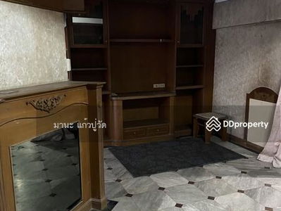 Townhouse for rent, 3 floors, 30 sq m., Bangkok., Thailand Townhouse for rent, 3 floors, 30 sq m., Bangkok., Thailand