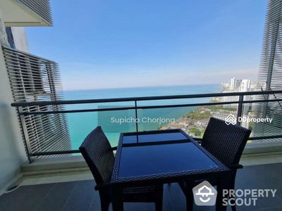 Reflection Jomtien Beach, Pattaya, Thailand Reflection Jomtien Beach, Pattaya, Thailand