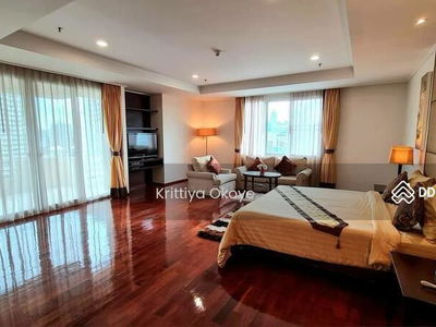 Piyathip Place, Bangkok, Thailand Piyathip Place, Bangkok, Thailand