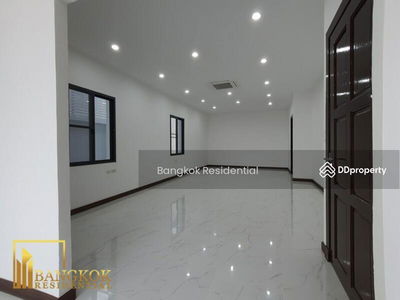 5 Bedroom House in Sukhumvit 71, Phra Khanong, Bangkok, Thailand 5 Bedroom House in Sukhumvit 71, Phra Khanong, Bangkok, Thailand
