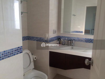 Life @ Sukhumvit 65, Bangkok, Thailand Life @ Sukhumvit 65, Bangkok, Thailand