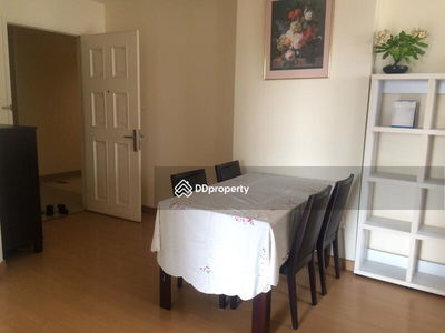 Life @ Sukhumvit 65, Bangkok, Thailand Life @ Sukhumvit 65, Bangkok, Thailand