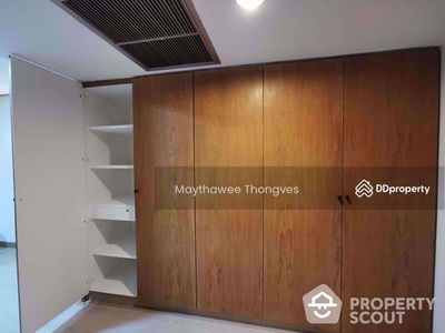 The Grand Condo Patumwam, Bangkok, Thailand The Grand Condo Patumwam, Bangkok, Thailand