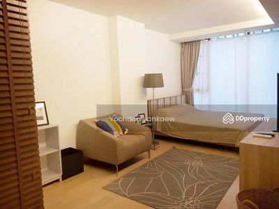 Via 49, Bangkok, Thailand Via 49, Bangkok, Thailand