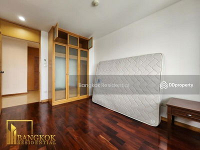 Esmeralda Apartments, Bangkok, Thailand Esmeralda Apartments, Bangkok, Thailand