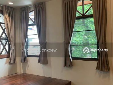 House for rent near ARL Ratchaprarop, Bangkok, Thailand House for rent near ARL Ratchaprarop, Bangkok, Thailand