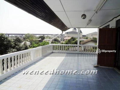 Single house for rent near BTS Udomsuk, Central and Mega Bangna, Bangkok., Thailand Single house for rent near BTS Udomsuk, Central and Mega Bangna, Bangkok., Thailand