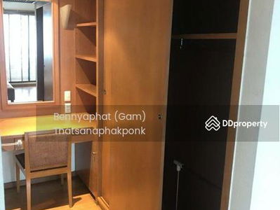 Lake Avenue Sukhumvit 16, Bangkok, Thailand Lake Avenue Sukhumvit 16, Bangkok, Thailand