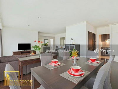 Baan Sathorn Chaopraya, Bangkok, Thailand Baan Sathorn Chaopraya, Bangkok, Thailand