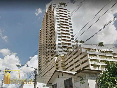 Baan Sathorn Chaopraya, Bangkok, Thailand Baan Sathorn Chaopraya, Bangkok, Thailand