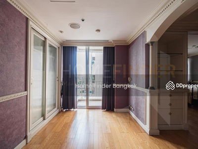 Langsuan Ville, Bangkok, Thailand Langsuan Ville, Bangkok, Thailand