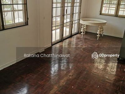 Gehäuse In Makkasan, Thailand Gehäuse In Makkasan, Thailand