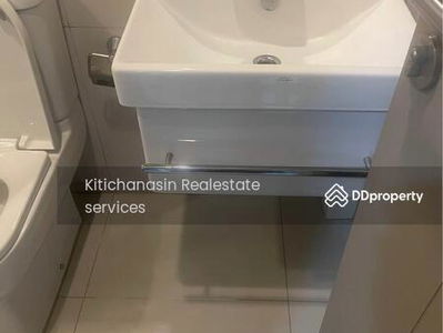 Life Asoke-Rama 9, Bangkok, Thailand Life Asoke-Rama 9, Bangkok, Thailand