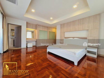 Mitr Mansion, Bangkok, Thailand Mitr Mansion, Bangkok, Thailand
