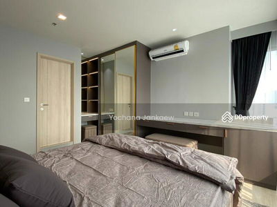 Life One Wireless, Bangkok, Thailand Life One Wireless, Bangkok, Thailand