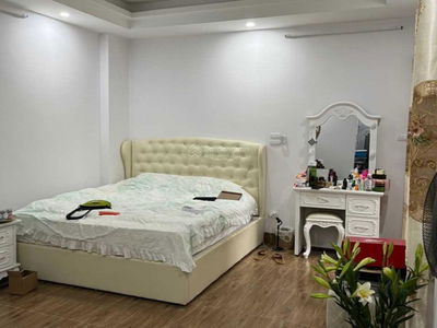 Lac Long Quan Street Lac Long Quan Street