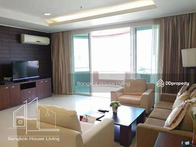 Piyathip Place, Bangkok, Thailand Piyathip Place, Bangkok, Thailand