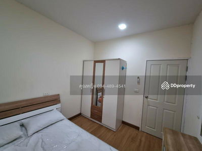 Golden Town Kaset Lat Pla Kow, Bangkok, Thailand Golden Town Kaset Lat Pla Kow, Bangkok, Thailand