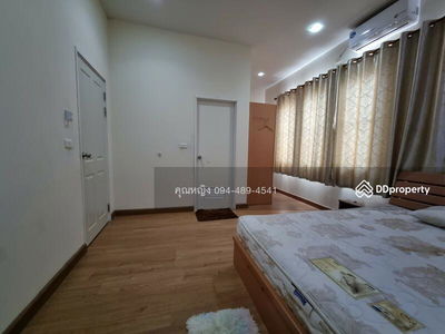 Golden Town Kaset Lat Pla Kow, Bangkok, Thailand Golden Town Kaset Lat Pla Kow, Bangkok, Thailand