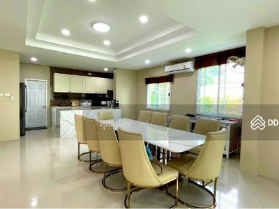 Luxury house for rent Baan Suan Neramit, large house with swimming pool, fully furnished, Watcharapol-Phermsin, Bangkok, Thailand Luxury house for rent Baan Suan Neramit, large house with swimming pool, fully furnished, Watcharapol-Phermsin, Bangkok, Thailand
