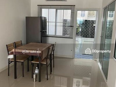 Beautiful new townhome for rent, J City, Assumption College, Sriracha, Chon Buri, Thailand Beautiful new townhome for rent, J City, Assumption College, Sriracha, Chon Buri, Thailand