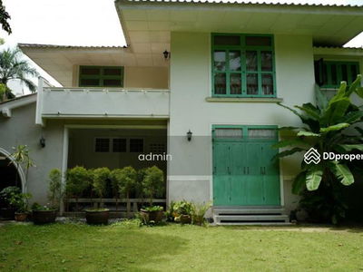 Single house for rent, Sathorn Soi 1 (Soi Nanta), 2 bedrooms, Bangkok, Thailand Single house for rent, Sathorn Soi 1 (Soi Nanta), 2 bedrooms, Bangkok, Thailand