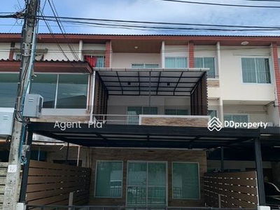 Townhome for rent in Soi Phatthanakan. (SPSAM765), Bangkok, Thailand Townhome for rent in Soi Phatthanakan. (SPSAM765), Bangkok, Thailand
