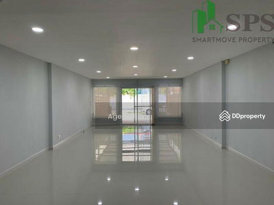 Townhome for rent in Soi Phatthanakan. (SPSAM765), Bangkok, Thailand Townhome for rent in Soi Phatthanakan. (SPSAM765), Bangkok, Thailand