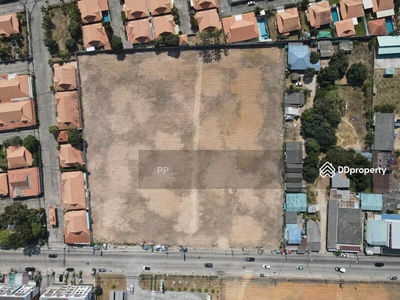 Chaiyaphruek Road 2, Chon Buri, Thailand Chaiyaphruek Road 2, Chon Buri, Thailand