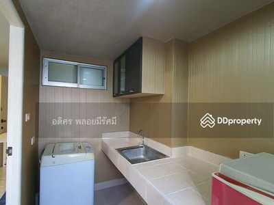 Lumpini Place Sathorn, Bangkok, Thailand Lumpini Place Sathorn, Bangkok, Thailand