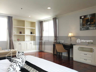 Piyathip Place, Bangkok, Thailand Piyathip Place, Bangkok, Thailand