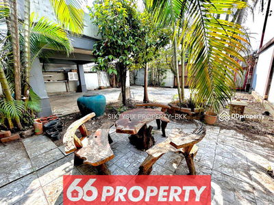 Commercial/Shophouse, Bangkok, Thailand Commercial/Shophouse, Bangkok, Thailand