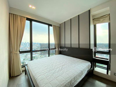 Whizdom Avenue Ratchada-Ladprao, Bangkok, Thailand Whizdom Avenue Ratchada-Ladprao, Bangkok, Thailand