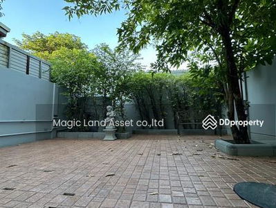 Indy 2 Bangna-Ramkhamhaeng 2, Bangkok, Thailand Indy 2 Bangna-Ramkhamhaeng 2, Bangkok, Thailand