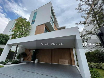 VIVE Rama 9, Bangkok, Thailand VIVE Rama 9, Bangkok, Thailand