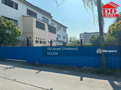 Soi Sukhumvit 76, Samut Prakan, Thailand Soi Sukhumvit 76, Samut Prakan, Thailand