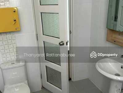 Townhouse for rent in Ekkamai, Bangkok, Thailand Townhouse for rent in Ekkamai, Bangkok, Thailand