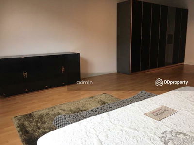 House for rent, 4 floors, 4 bedrooms, usable area 275 sq m, Bangkok, Thailand House for rent, 4 floors, 4 bedrooms, usable area 275 sq m, Bangkok, Thailand