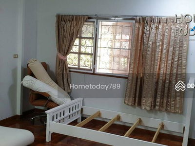 Soi Ratchada 36, near Central Ladprao and Major Ratchayothin, near the Criminal Court, Bangkok, Thailand Soi Ratchada 36, near Central Ladprao and Major Ratchayothin, near the Criminal Court, Bangkok, Thailand