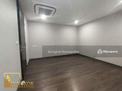 Townhouse in Compound, Bangkok, Thailand Townhouse in Compound, Bangkok, Thailand