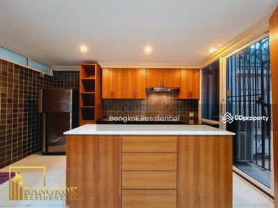 Townhouse in Compound, Bangkok, Thailand Townhouse in Compound, Bangkok, Thailand