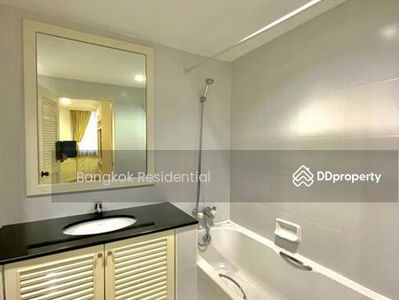 Supalai Place Sukhumvit 39, Bangkok, Thailand Supalai Place Sukhumvit 39, Bangkok, Thailand