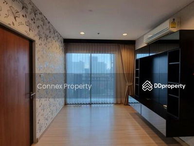 Intro Phaholyothin-Pradipat, Bangkok, Thailand Intro Phaholyothin-Pradipat, Bangkok, Thailand