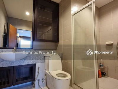 Intro Phaholyothin-Pradipat, Bangkok, Thailand Intro Phaholyothin-Pradipat, Bangkok, Thailand